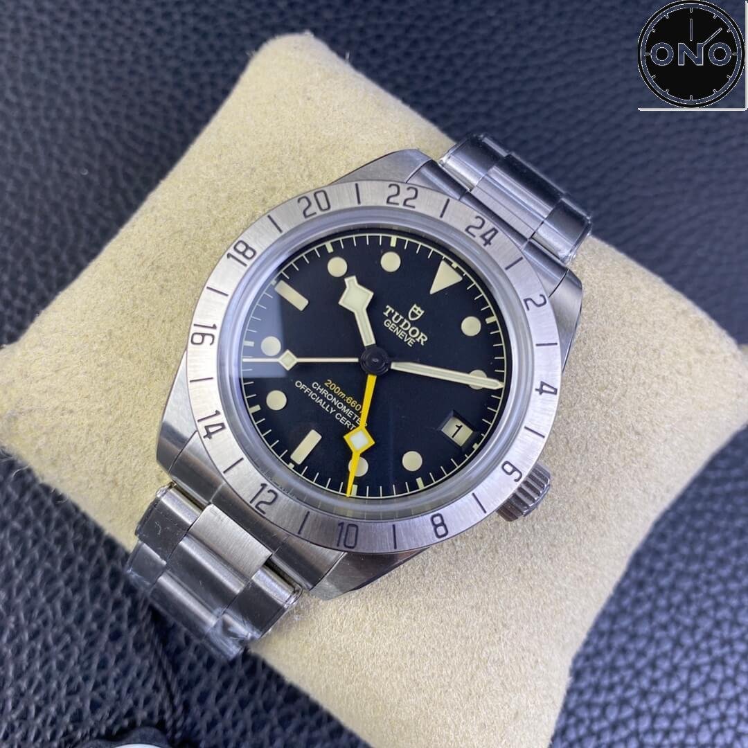 Tudor_10032_3.jpg